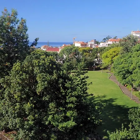 Funchal Petrolhead Apartment Exterior photo